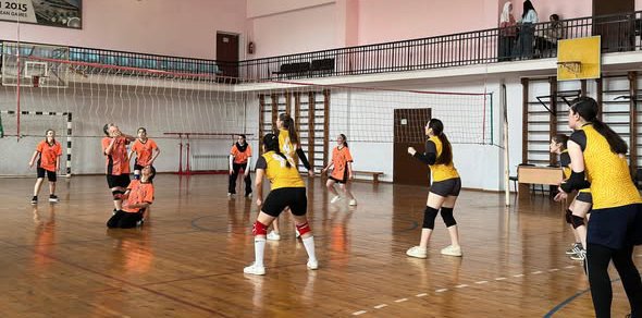 5 Mart – Bədən Tərbiyəsi və İdman Gününə həsr olunmuş voleybol yarışı keçirilib