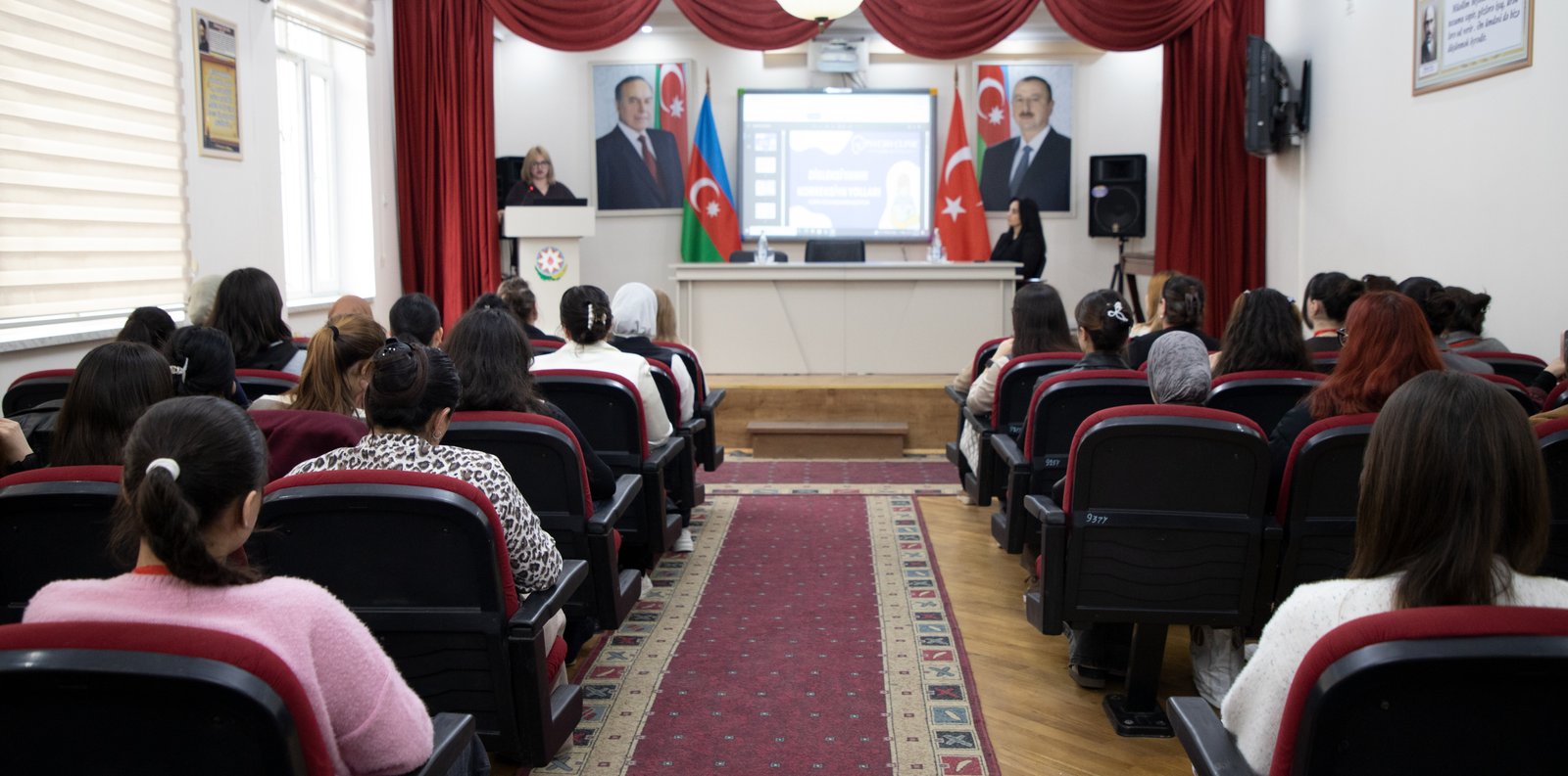 Anara Quliyeva ilə maarifləndirici seminar keçirilib