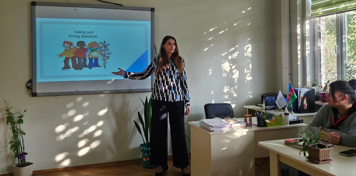 “Conversation Club” tələbələrin ingilis dilində danışıq bacarıqlarını inkişaf etdirib