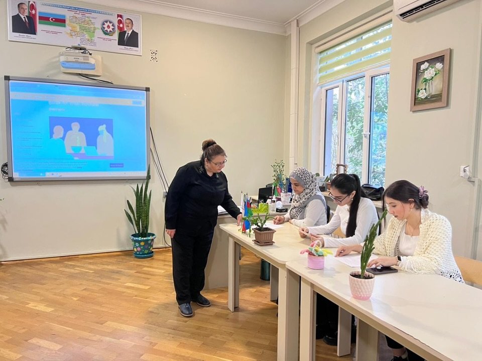 “Conversation Club” çərçivəsində peşəkar ünsiyyət görüşü keçirilib