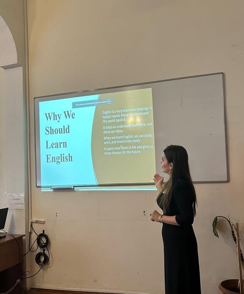 “Why We Should Learn English” mövzusunda Conversation Club keçirilib