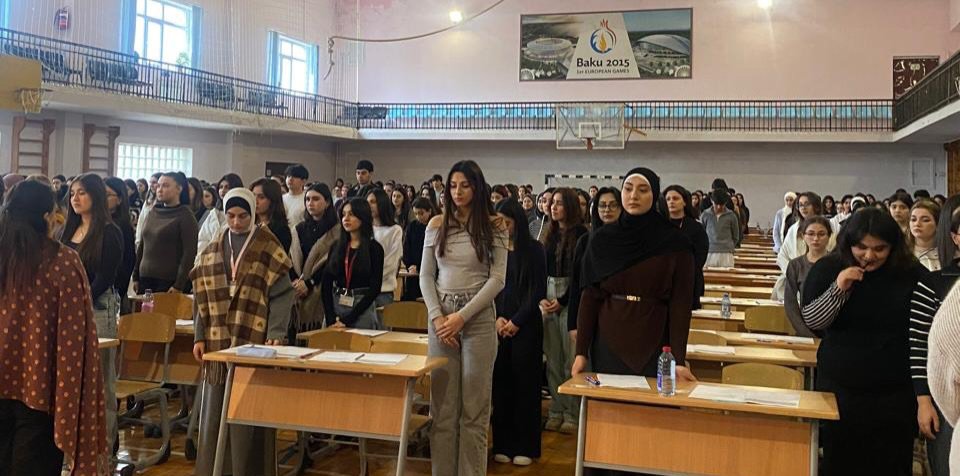 İmtahan sessiyası zamanı 20 Yanvar şəhidlərinin xatirəsi anılıb