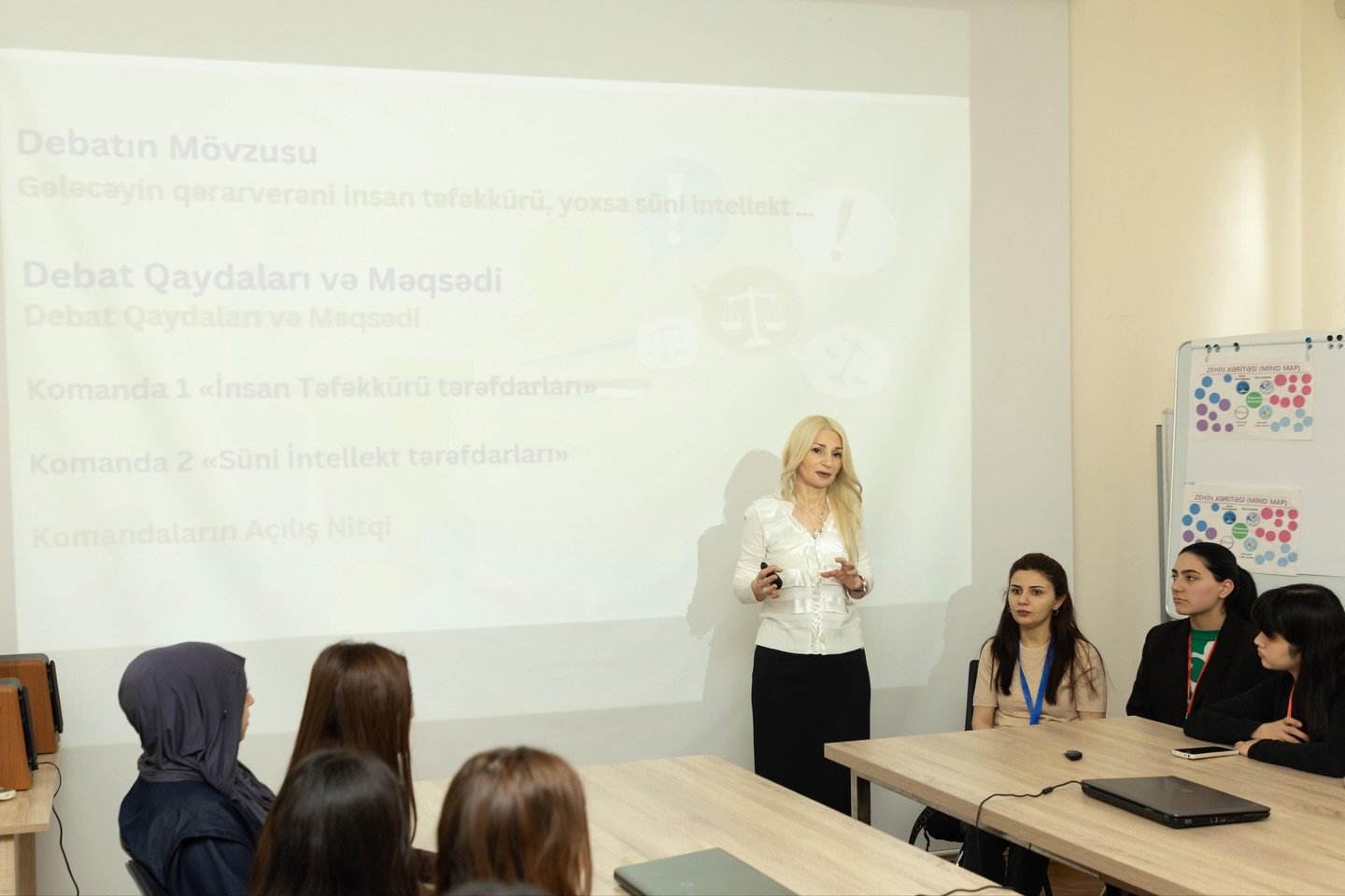 "İnsan təfəkkürü, yoxsa süni intellekt?” mövzusunda ilk debat keçirilib