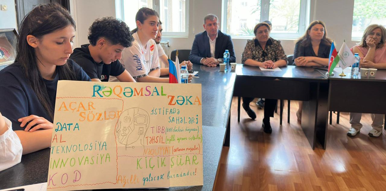 “Texnologiya insanın düşünmə qabiliyyətini zəiflədirirmi?” mövzusunda debat keçirilib
