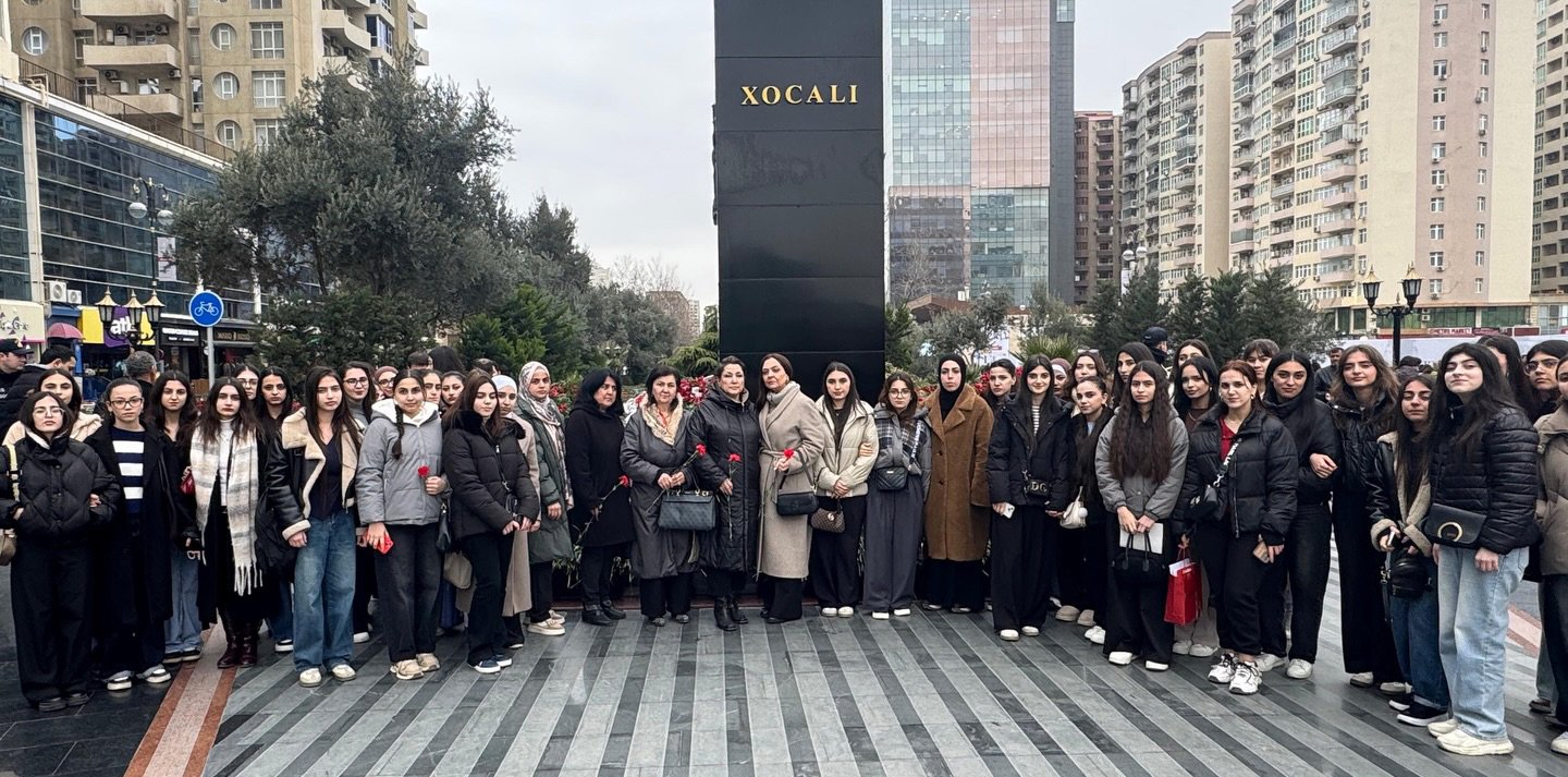 Kollektiv Xocalı faciəsinin 34-cü ildönümündə “Ana fəryadı” abidəsini ziyarət edib